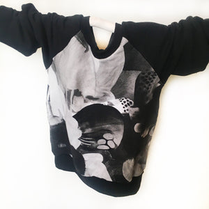 Blackroom Raglan